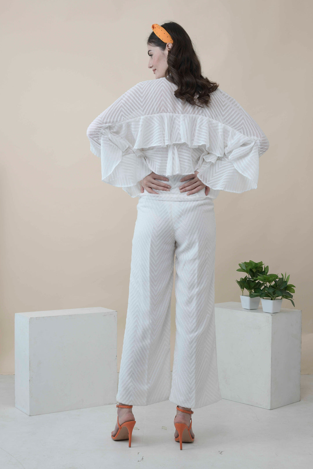 LILY FRILL TOP