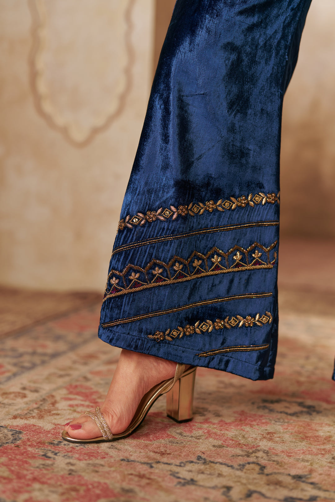 Baraat Royale Velvet Set