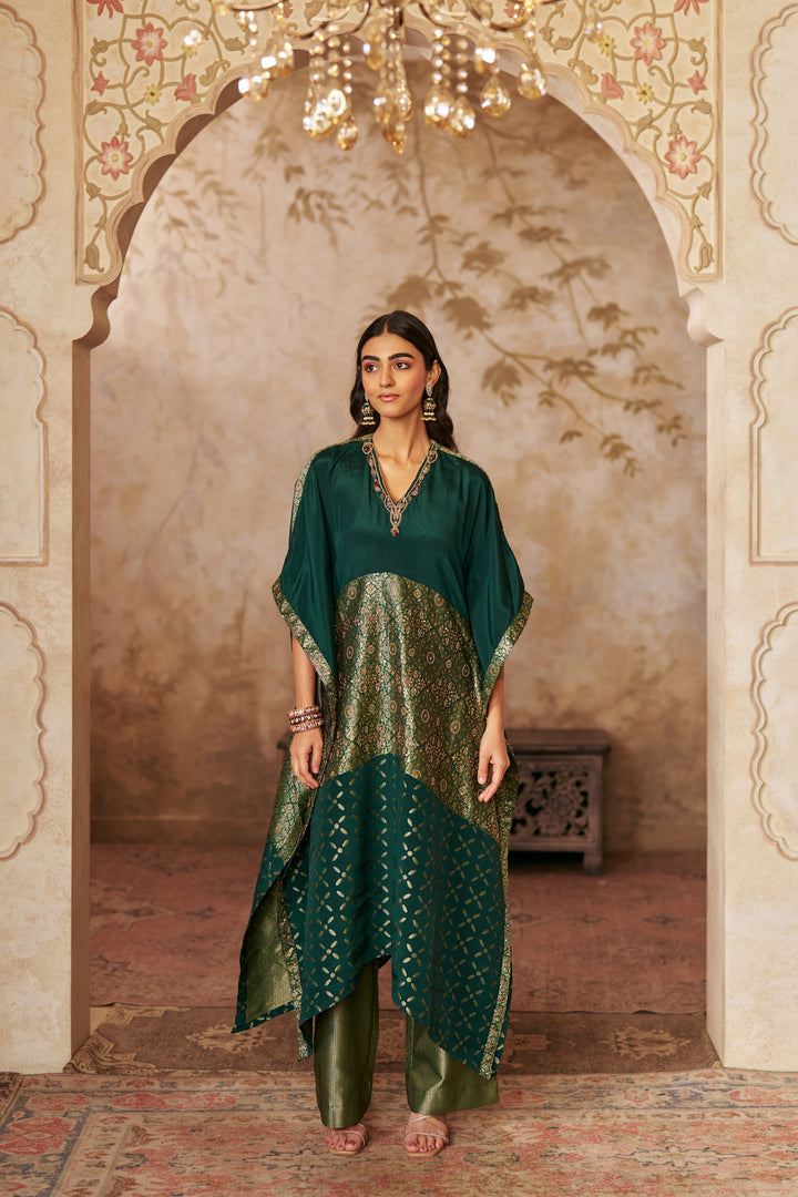 Emerald Elegance Kaftan