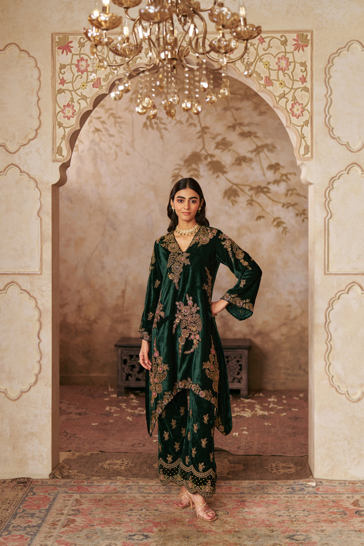 Regal Forest Velvet TOP